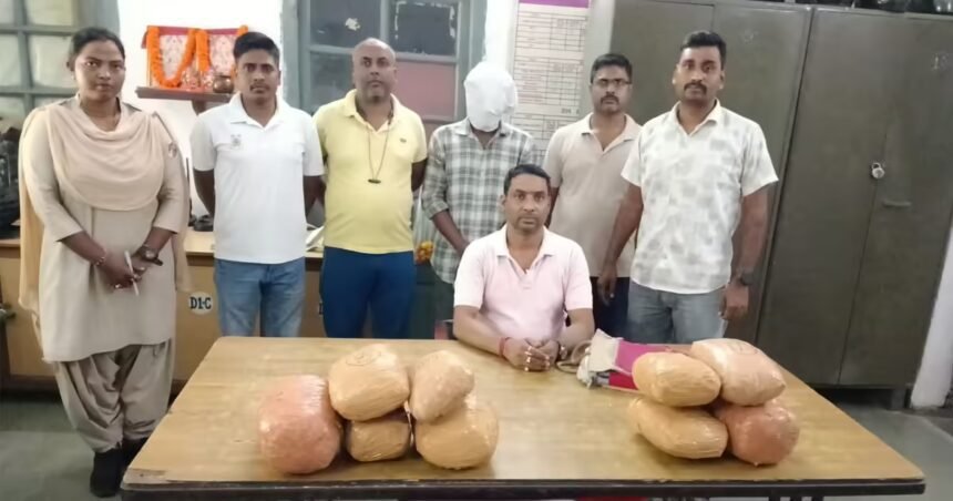 Tatanagar News, Jamshedpur News, RPF Tatanagar, GRP Tatanagar, Operation Narcos, Drug Smuggling Jharkhand, Crime News Jamshedpur