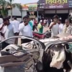 beed-maharashtra-bus-car-collision-accident-potholes-five-dead