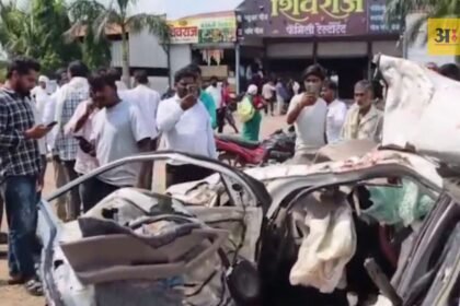 beed-maharashtra-bus-car-collision-accident-potholes-five-dead