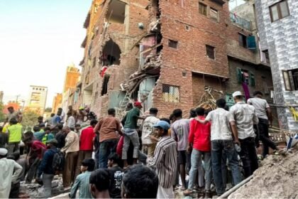 delhi-seemapuri-building-collapse-death-toll-four-dna-identification