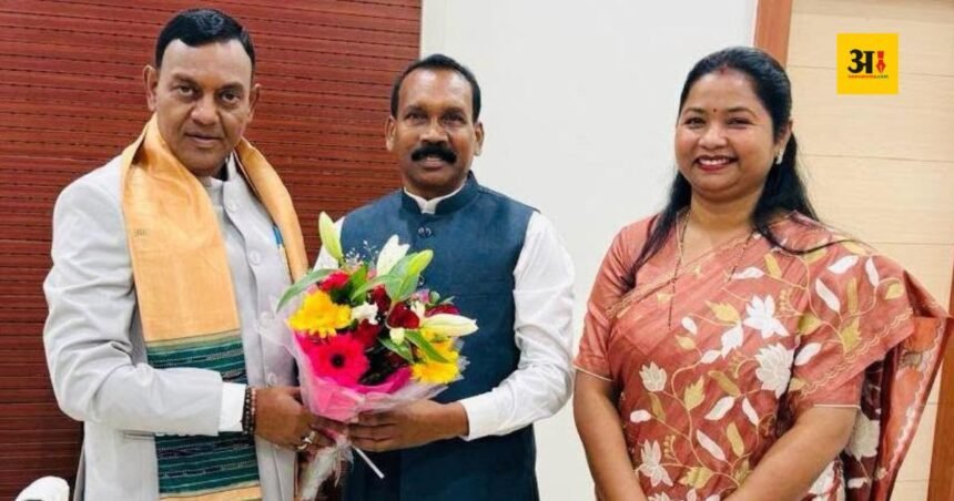 geeta-koda-madhu-koda-attend-odisha-governor-brajmohan-ram-oath-ceremony